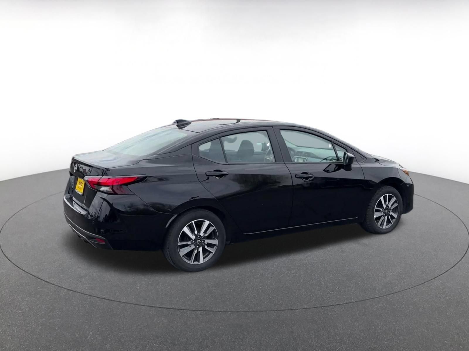 Used 2025 Nissan Versa SV FWD image 13