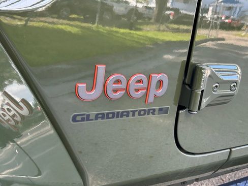 Certified 2023 Jeep Gladiator Mojave w/ LED Lighting Group image 31