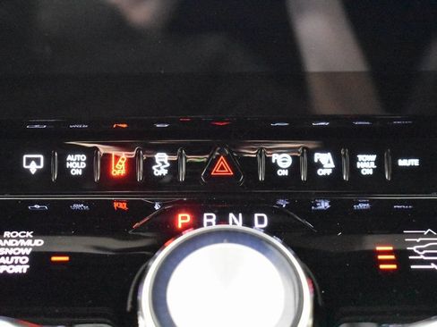 Used 2022 Jeep Grand Wagoneer Series II AWD/4WD image 44