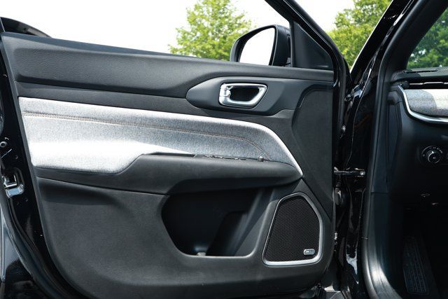 New 2026 Jeep Compass Latitude AWD/4WD image 24