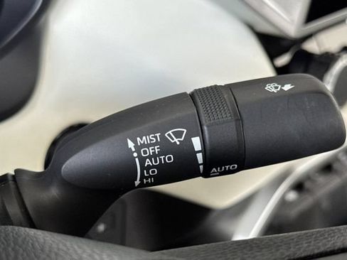 Used 2025 Toyota Tundra Capstone AWD/4WD image 38
