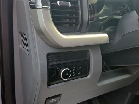 Used 2025 Ford F350 XLT AWD/4WD image 22