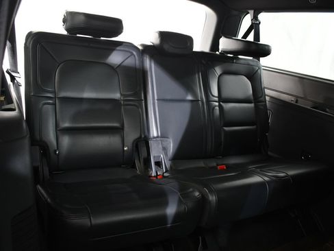 Used 2024 Lincoln Navigator L Reserve AWD/4WD image 20