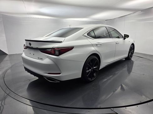 Used 2025 Lexus ES 350 F Sport image 4