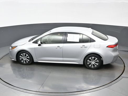 Used 2022 Toyota Corolla LE FWD image 36