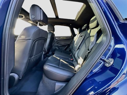 Certified 2026 Porsche Macan AWD/4WD image 24