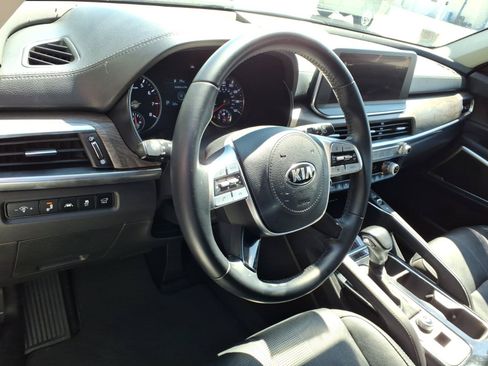 Used 2021 Kia Telluride EX w/ EX Premium Package FWD image 8