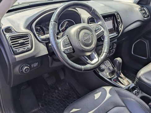 Used 2018 Jeep Compass Limited w/ Navigation Group AWD/4WD image 9