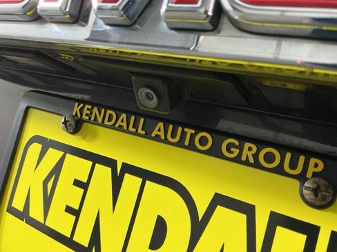 Used 2015 GMC Yukon Denali image 7