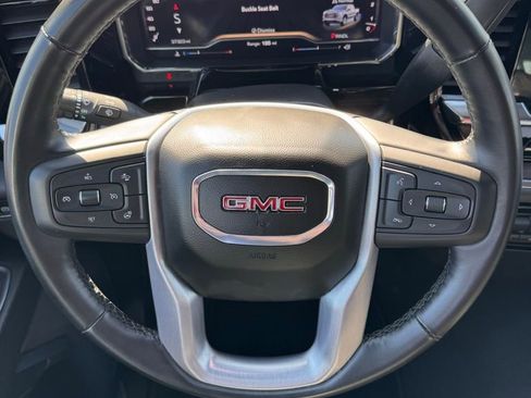 Used 2025 GMC Sierra 1500 SLT image 27