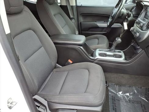 Used 2017 Chevrolet Colorado LT image 27