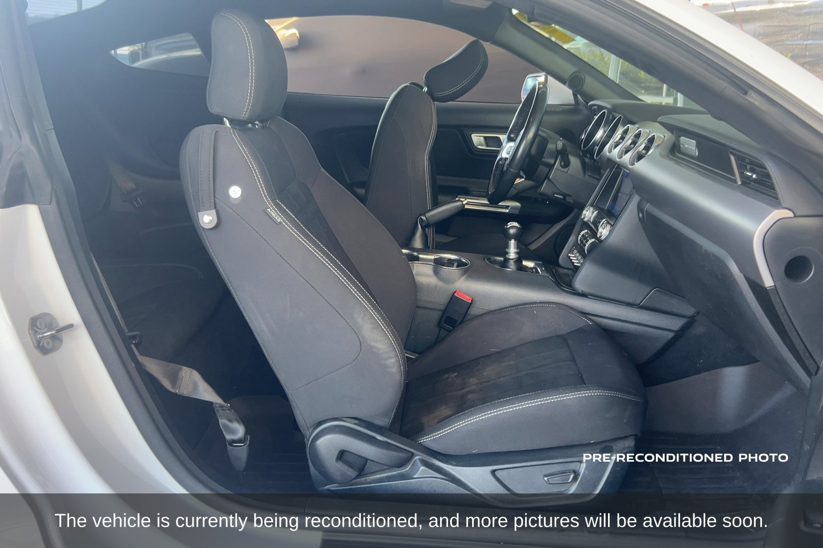 Used 2022 Ford Mustang GT w/ Equipment Group 301A RWD image 15