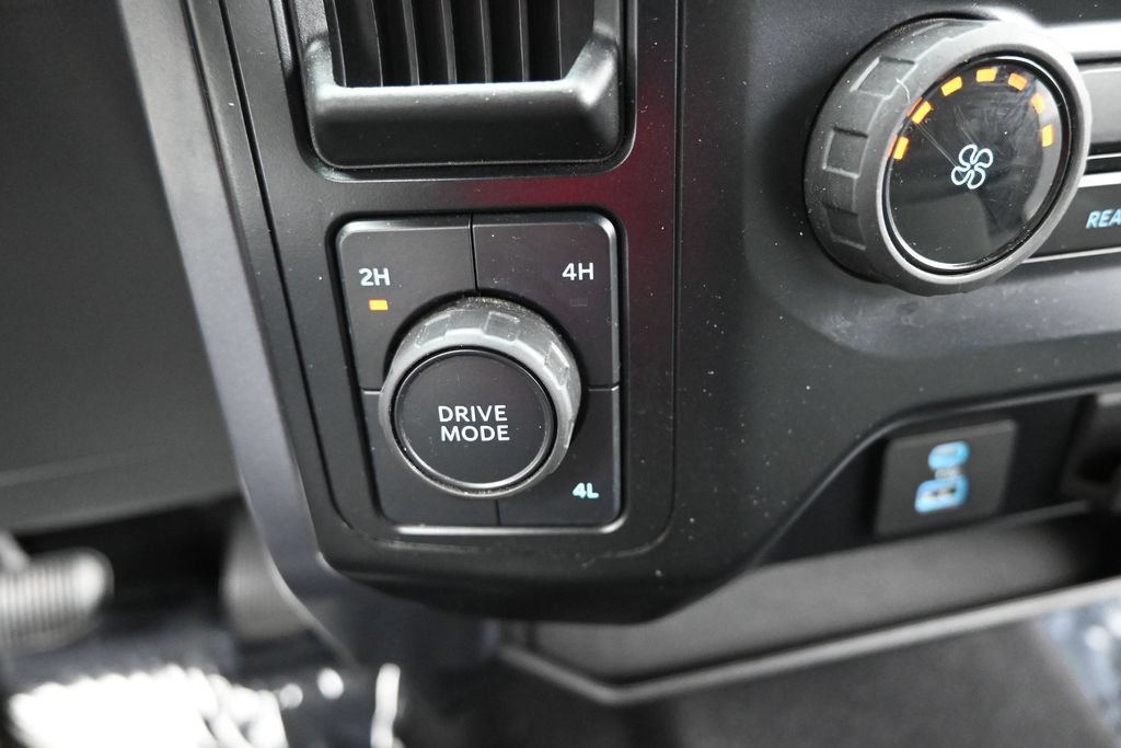 Used 2023 Ford F150 XLT AWD/4WD image 30