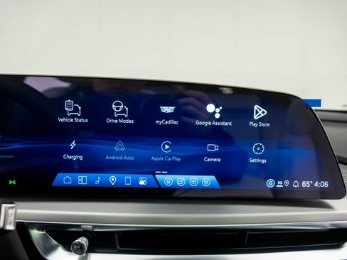 New 2026 Cadillac Lyriq Luxury image 21