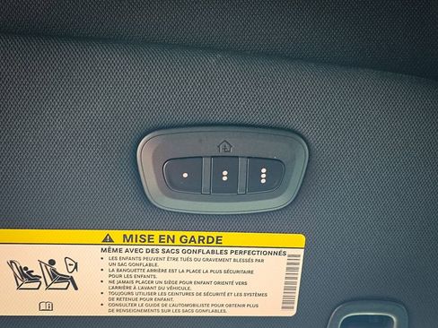 New 2026 Chrysler Pacifica Select image 30