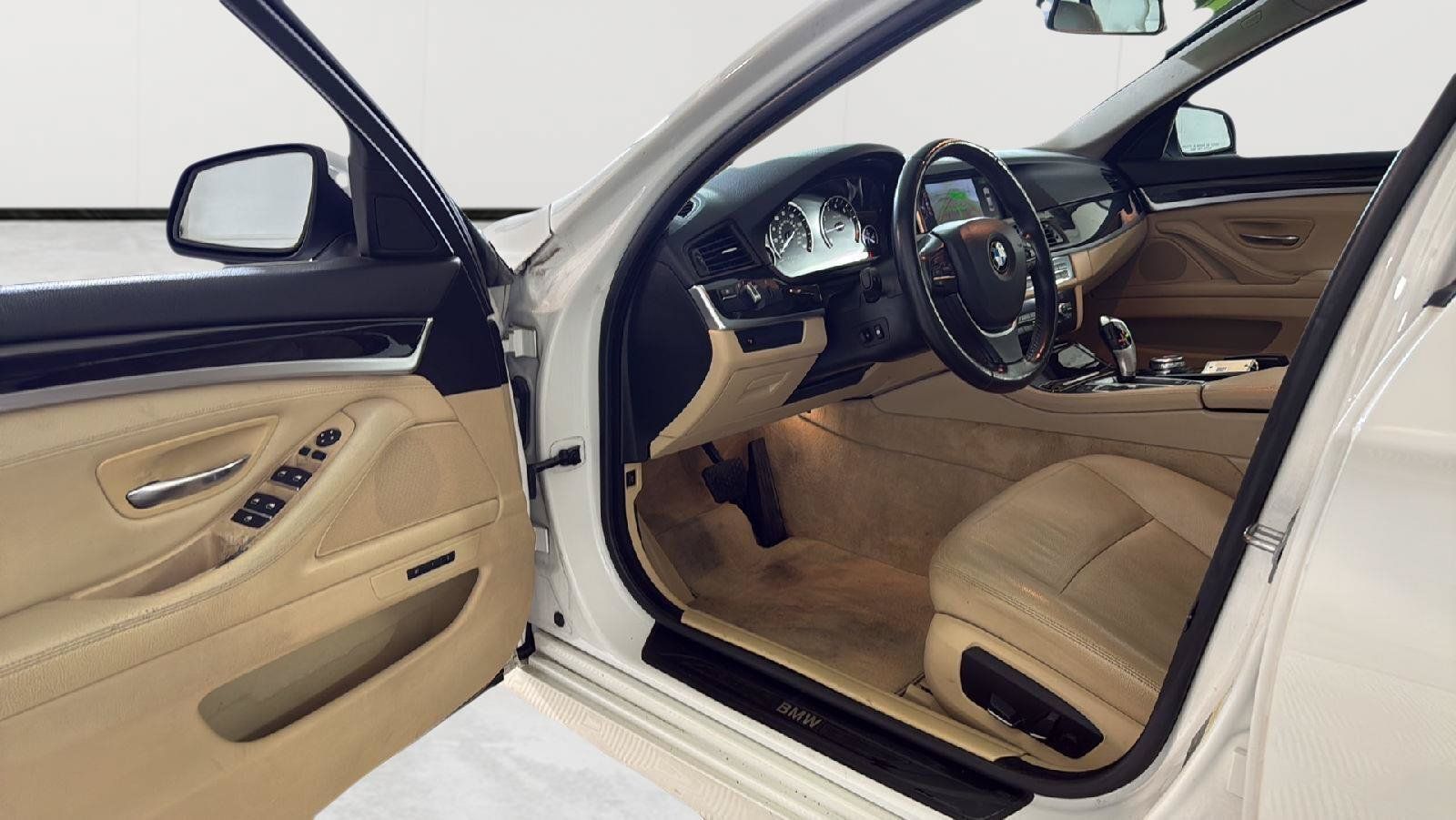 Used 2015 BMW 528i xDrive Sedan AWD/4WD image 7