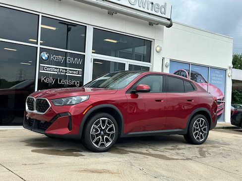 Used 2026 BMW X2 xDrive28i AWD/4WD image 4