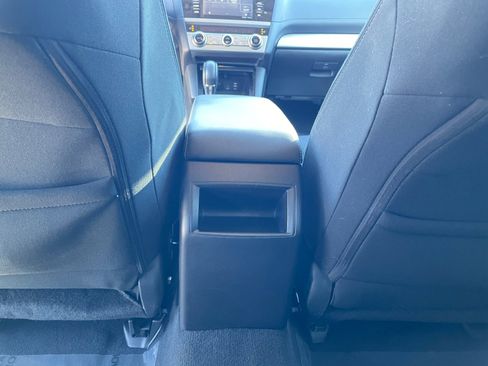 Used 2017 Subaru Outback 2.5i Premium image 22