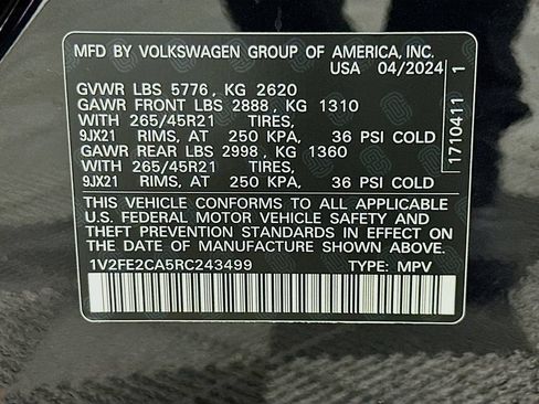 Used 2024 Volkswagen Atlas Cross Sport SEL Premium R-Line AWD/4WD image 33
