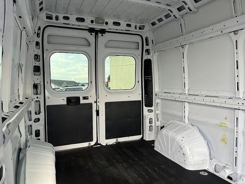 Used 2023 RAM ProMaster 2500 image 14