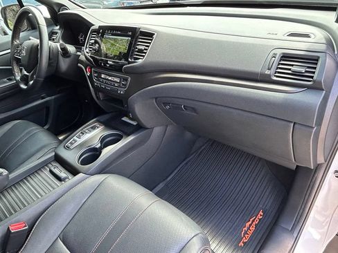 Used 2023 Honda Passport TrailSport image 41