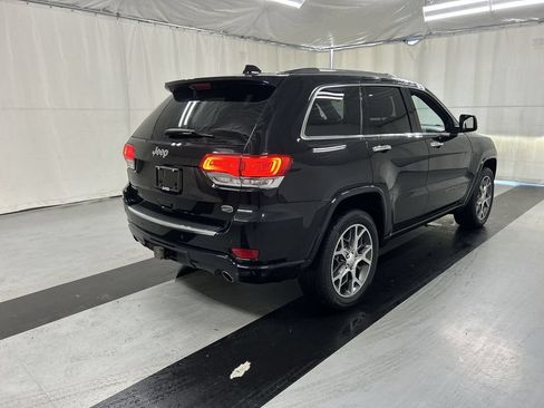 Used 2020 Jeep Grand Cherokee Overland AWD/4WD image 2