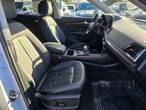 Used 2022 Audi Q5 2.0T Premium w/ Convenience Package image 27