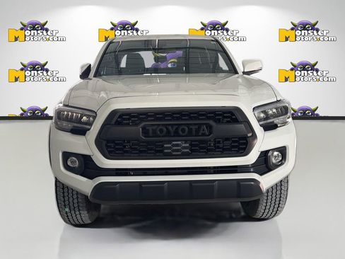 Used 2023 Toyota Tacoma TRD Off-Road w/ Technology Package image 2