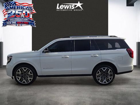 Used 2026 Ford Expedition Platinum w/ Platinum Ultimate Package AWD/4WD image 2