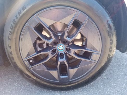 Used 2025 BMW iX xDrive50 image 8