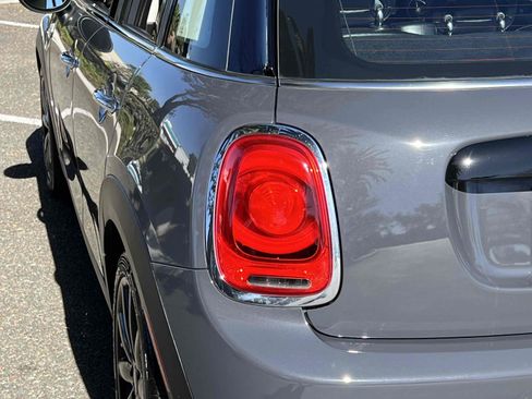 Used 2018 MINI Cooper S FWD image 39