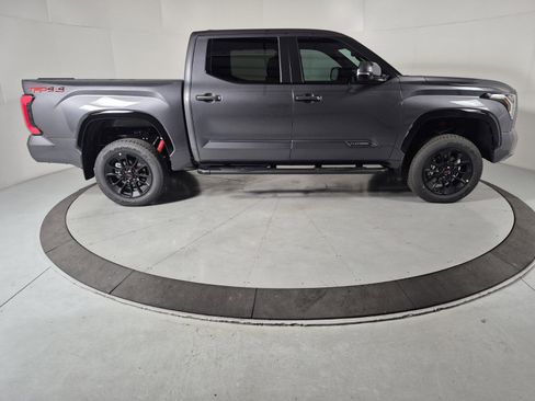 New 2026 Toyota Tundra Platinum image 5