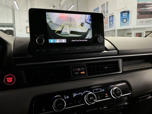 Used 2023 Honda Pilot LX image 20