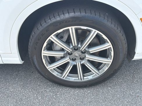 Used 2018 Audi Q7 2.0T Premium Plus w/ Premium Plus Package AWD/4WD image 12
