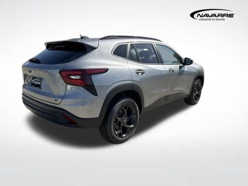 New 2026 Chevrolet Trax LT w/ Driver Confidence Package FWD image 4