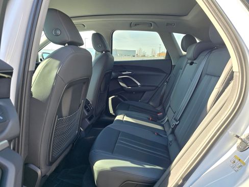 Certified 2025 Audi Q5 Premium w/ Convenience Package image 13