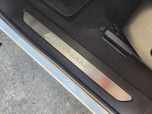 Used 2023 Land Rover Range Rover Evoque R-Dynamic S image 21