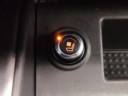 Used 2016 Nissan Titan Platinum Reserve AWD/4WD image 24