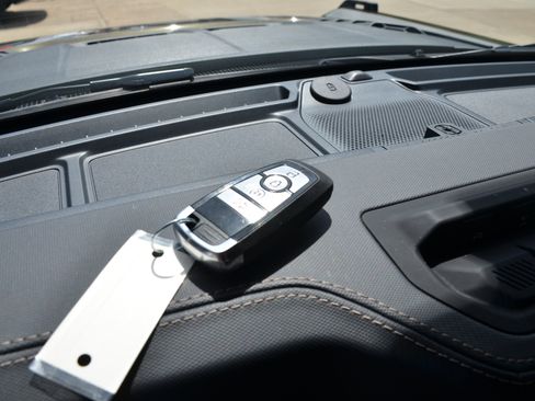 Used 2024 Ford Bronco Raptor AWD/4WD image 42