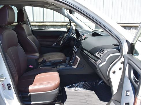 Used 2018 Subaru Forester 2.5i Touring w/ Popular Package #2 AWD/4WD image 26