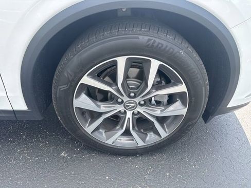 Used 2024 Acura MDX SH-AWD w/ Technology Package image 10