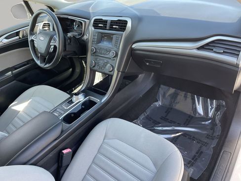 Used 2018 Ford Fusion S image 11