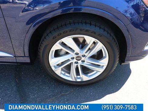 Used 2024 Audi Q7 3.0T Premium Plus AWD/4WD image 36