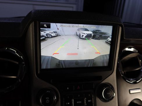 Used 2016 Ford F250 Lariat w/ Lariat Ultimate Package image 22