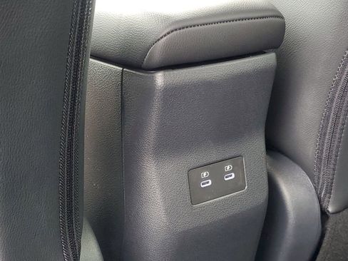 New 2025 Nissan Kicks SR image 29