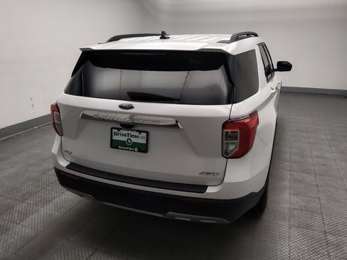 Used 2021 Ford Explorer XLT w/ Equipment Group 202A AWD/4WD image 7