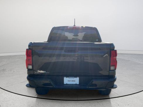 Certified 2023 Chevrolet Colorado W/T RWD image 6