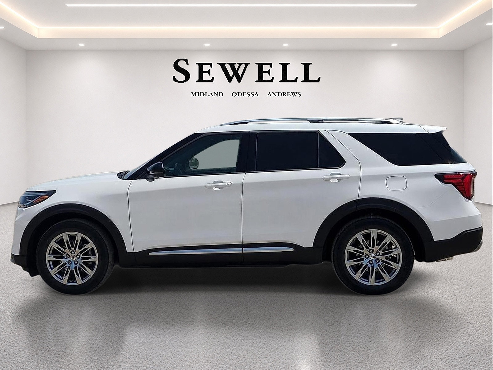 New 2026 Ford Explorer Platinum RWD image 2