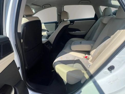 Used 2018 Honda Clarity Plug-In Hybrid image 27