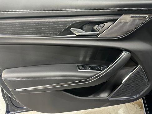 Used 2024 Jaguar XF R-Dynamic SE image 14